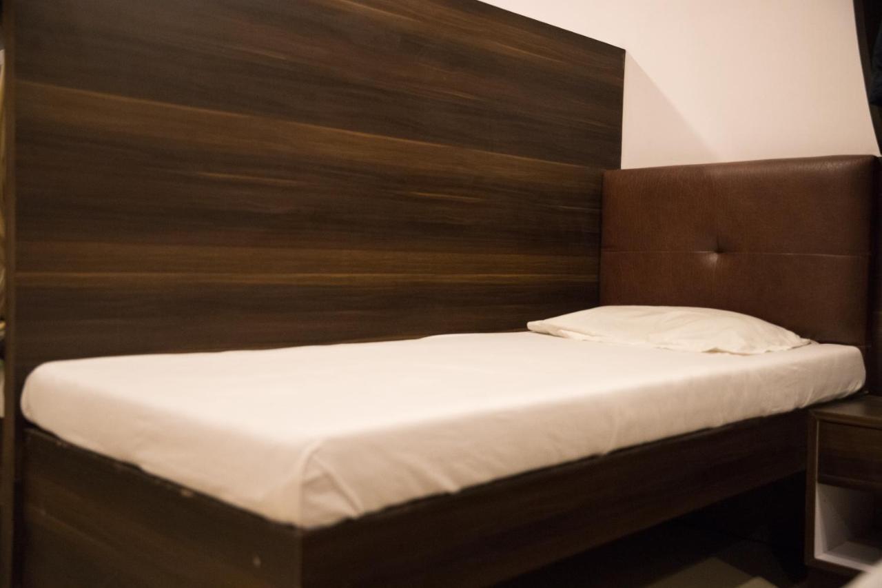 Hotel Alibaba مومباي المظهر الخارجي الصورة