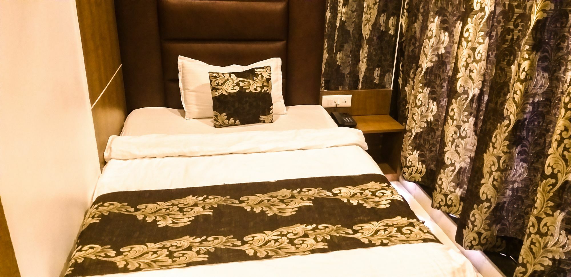 Hotel Alibaba مومباي المظهر الخارجي الصورة